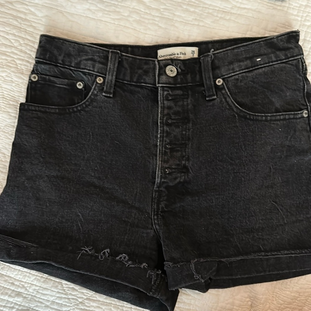 Abercrombie & Fitch black denim high rise 4” shorts size 2